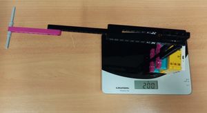 use kitchen scales to weigh arm